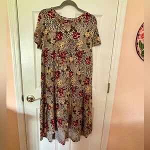 LuLaRoe Sz L Rose and Cheetah Carly